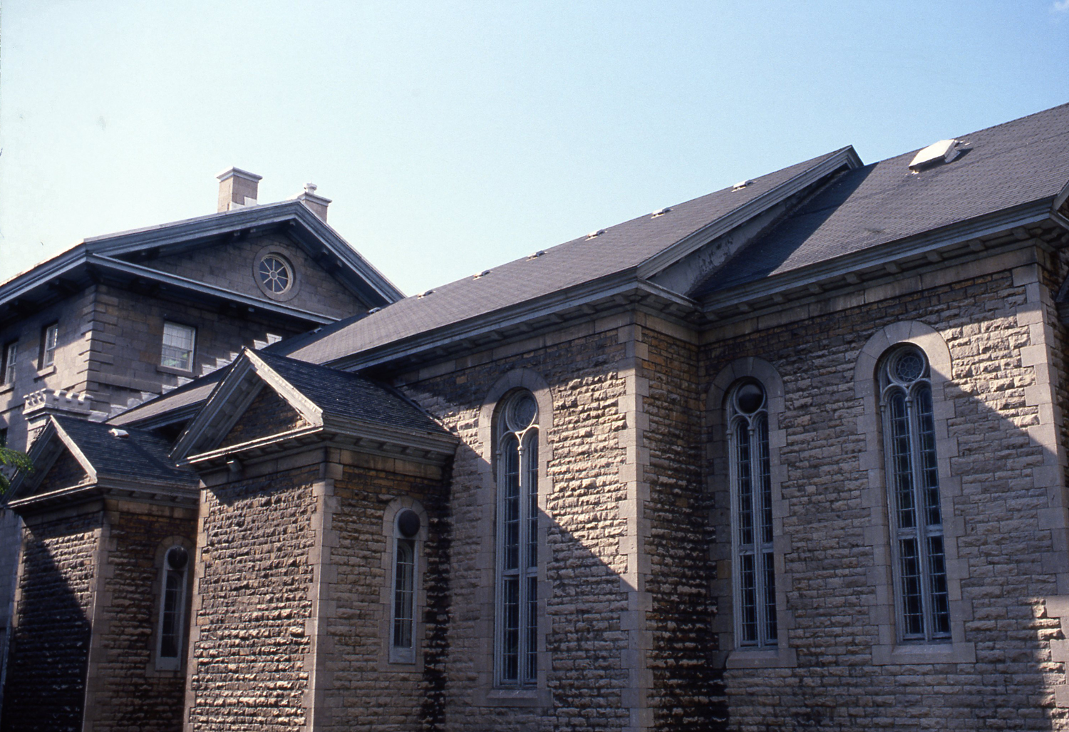 Collège de Montréal, 1931, rue Sherbrooke Ouest, Montréal aile arrière, face latérale gauche 11-d.na.civile-91-765