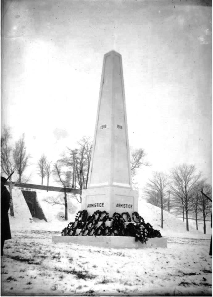 Cenotaphe de l Esplanade en 1921
